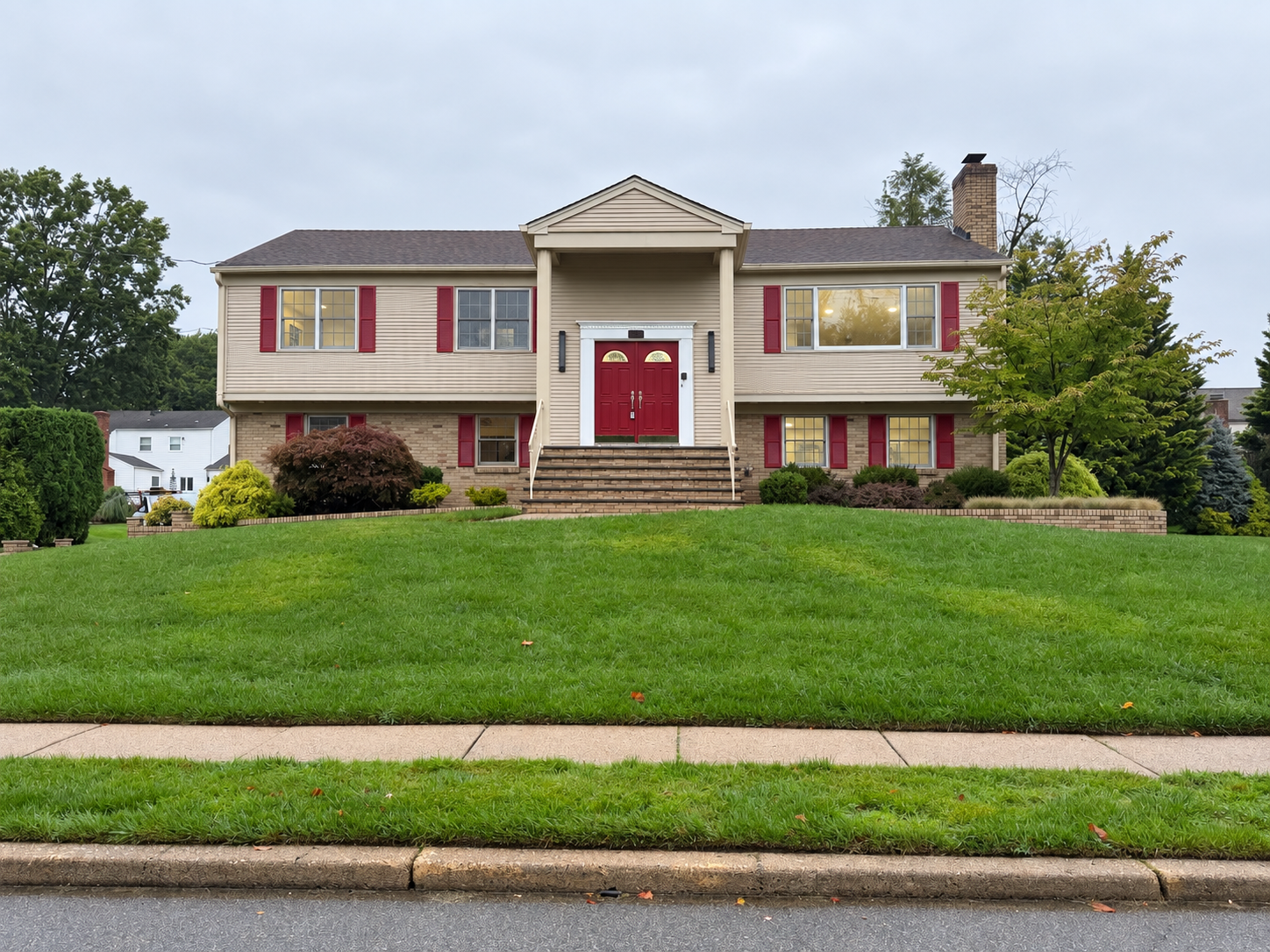 Front exterior of 850 Ridgewood Avenue